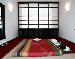 Massage Raum Ananda Japan
